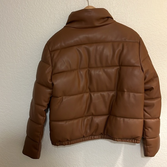 Faux Leather Brown Puffer Medium - Picture 5 of 5